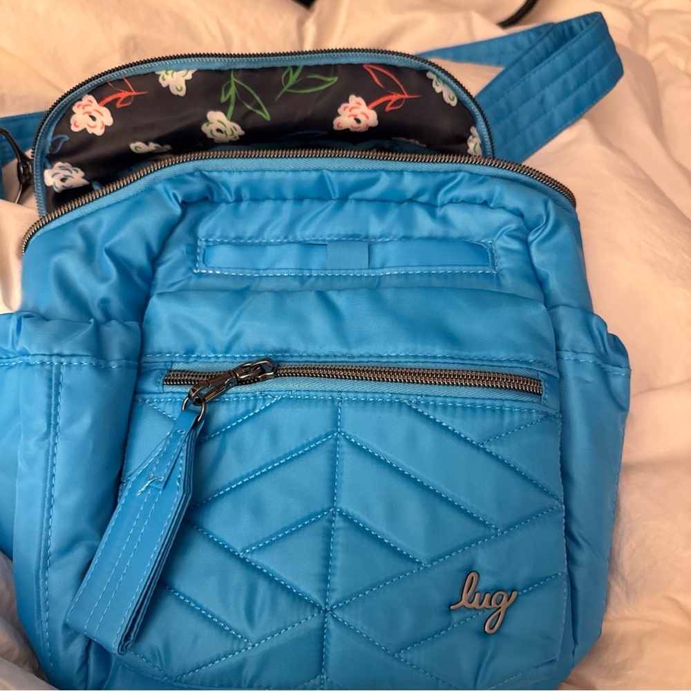 Lug Blue Quilted Bag Alpine with Modern Design